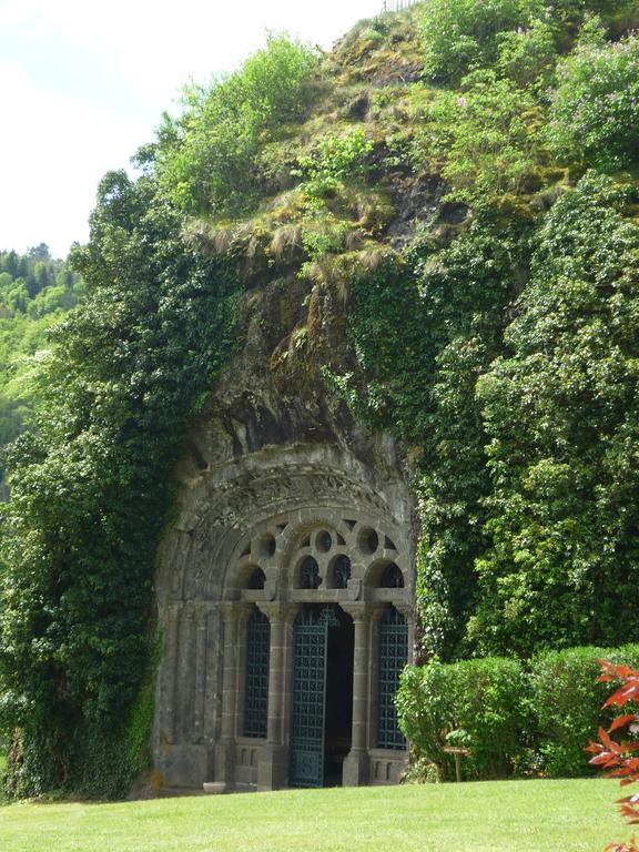 Auberge De L'Aspre Fontanges Exterior foto